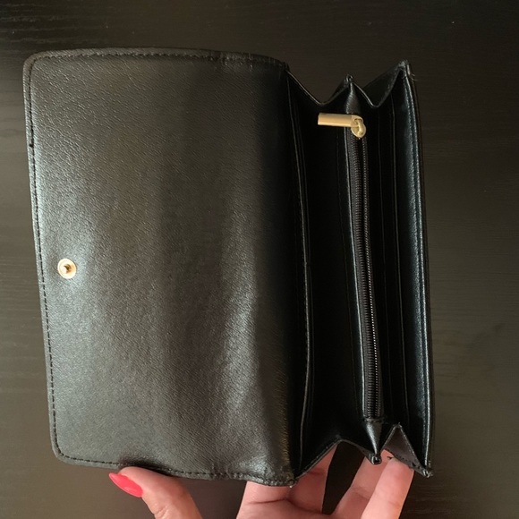Wallet - Picture 2 of 3